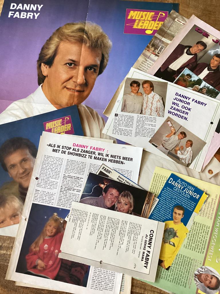 Knipsels De Fabry’s 🎶✂️📰🗞️, Envoi, Coupure(s)