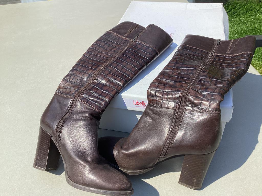 Bottes en cuir marron foncé de la marque Libelle, Vêtements | Femmes, Enlèvement ou Envoi, Brun, Porté, Bottes hautes