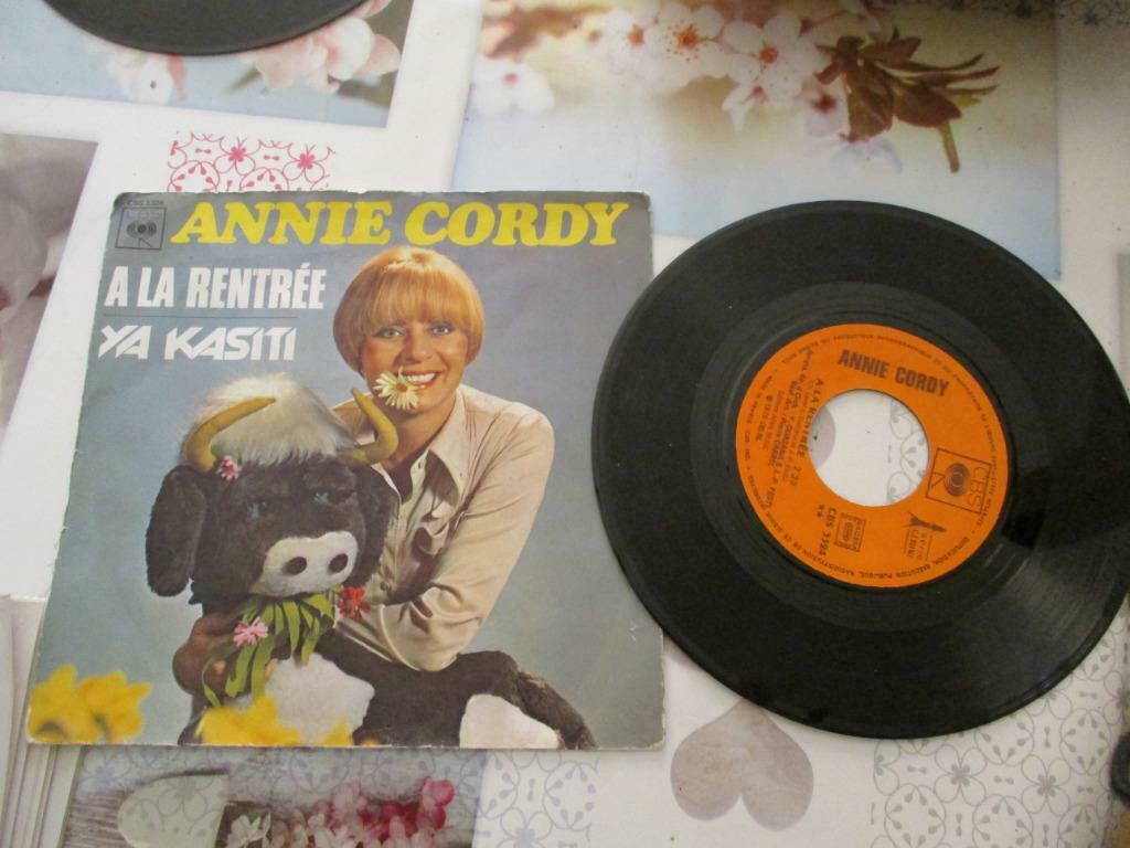 DISQUE VINYL 45 TOURS. ANNIE CORDY. ""A LA RENTREE"., Enlèvement ou Envoi, Autres genres, Single