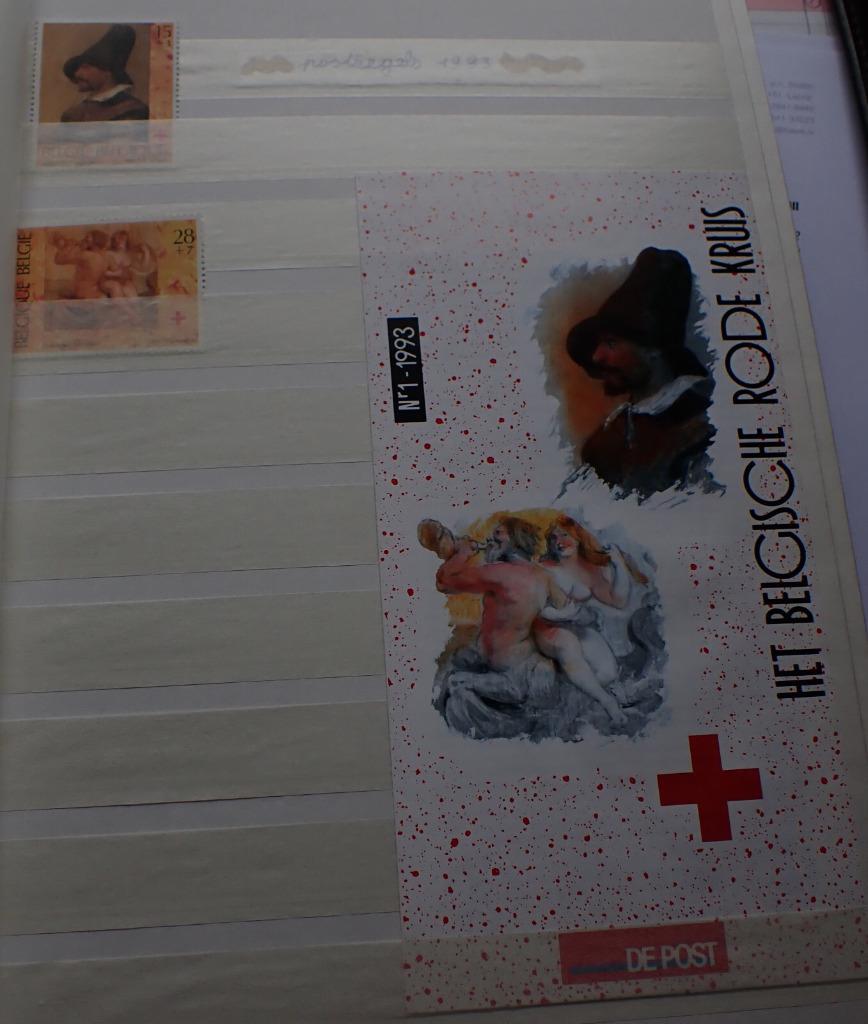 Timbres belges, 1993 et 1994. Volumes complets dans l'album, Sans timbre, Neuf, Enlèvement ou Envoi, Non oblitéré
