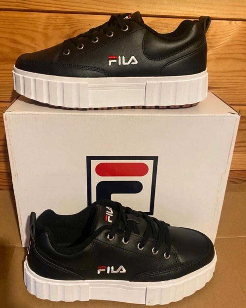 Sneakers baskets sandblast fila zwart 40  kors nike reebok, Zwart, Nieuw, Ophalen of Verzenden, Sneakers