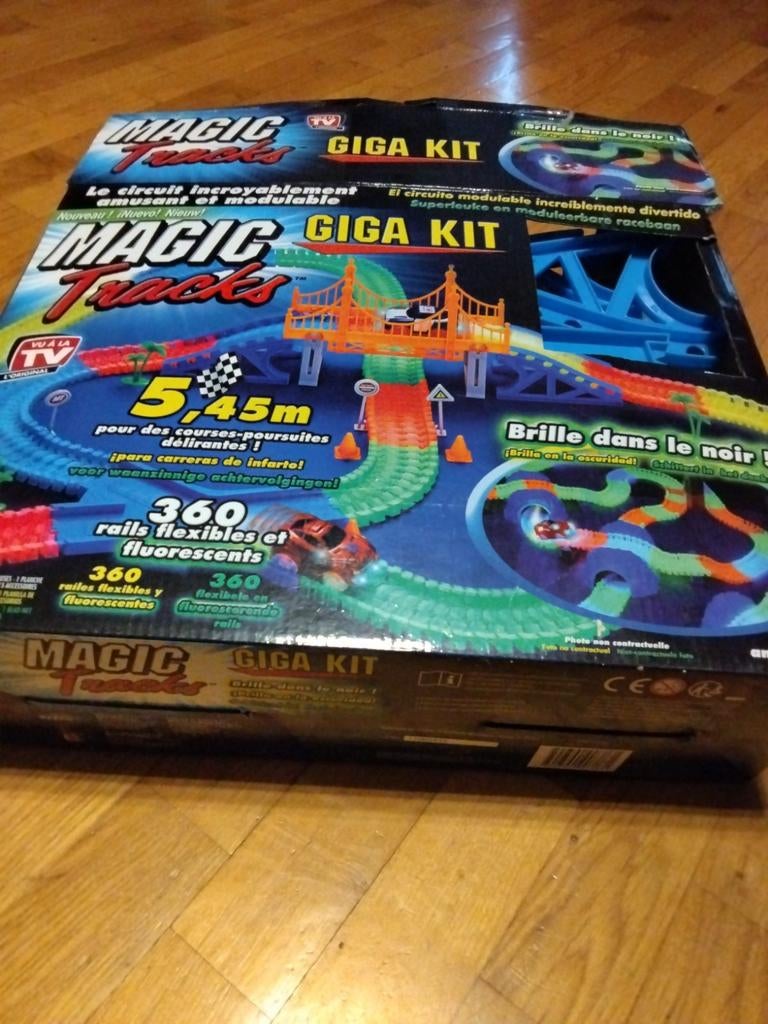 Magic Tracks, Kinderen en Baby's, Ophalen, Zo goed als nieuw, Racebaan