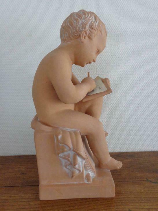 Beeld schrijvend naakt kindje - biscuit naar Pigalle, Ophalen of Verzenden