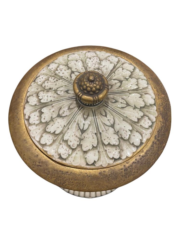 Vase Cratère en Porcelaine Royal Bohème - Art Nouveau, Antiquités & Art, Enlèvement ou Envoi
