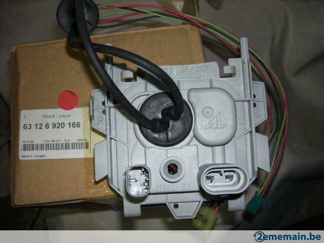 socle de phare droit xenon bmw série 3 e 46, Autos : Pièces & Accessoires, Neuf, BMW