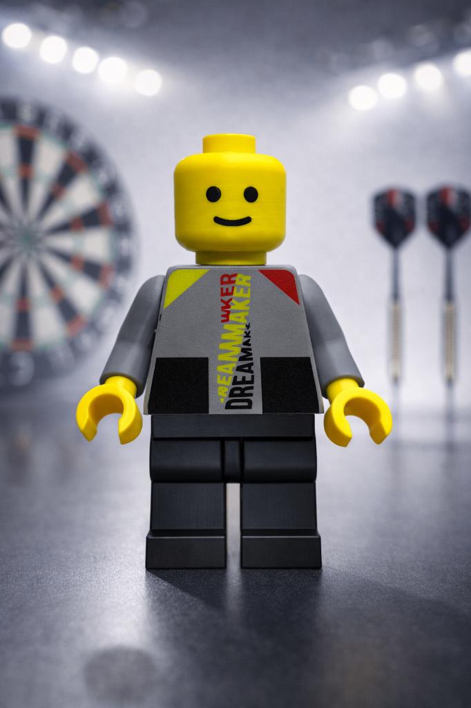 BrickMan Dimitri van den Bergh 20 CM, Sport en Fitness, Darts, Ophalen of Verzenden, Zo goed als nieuw, Overige typen