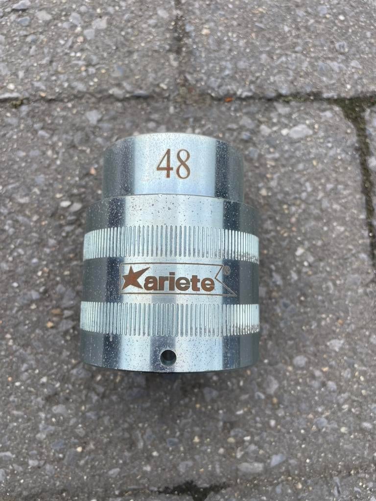ARIETE .Outil de scellage de fourche « Forky » - 48 mm, Enlèvement ou Envoi, Comme neuf
