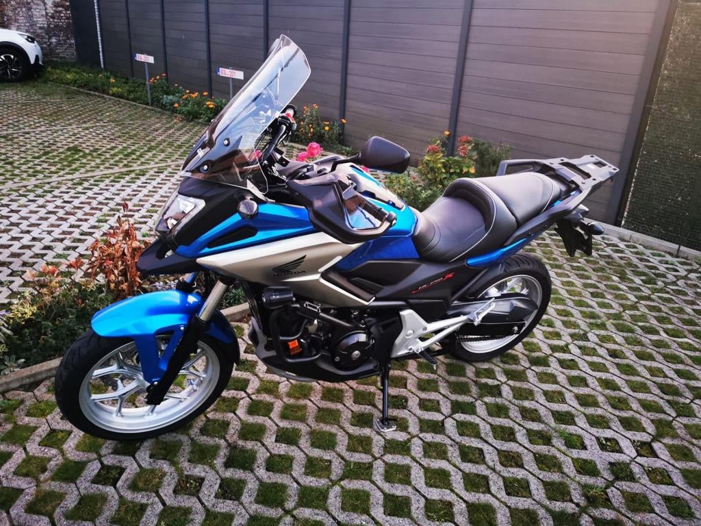 Honda 750 X DCT, Ophalen
