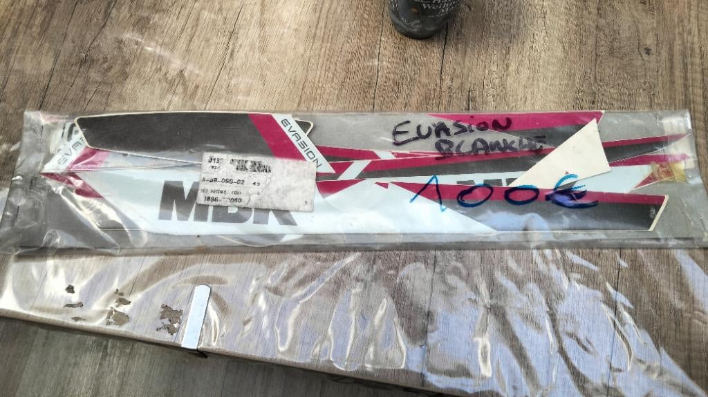 Mbk evasion, Enlèvement, Neuf