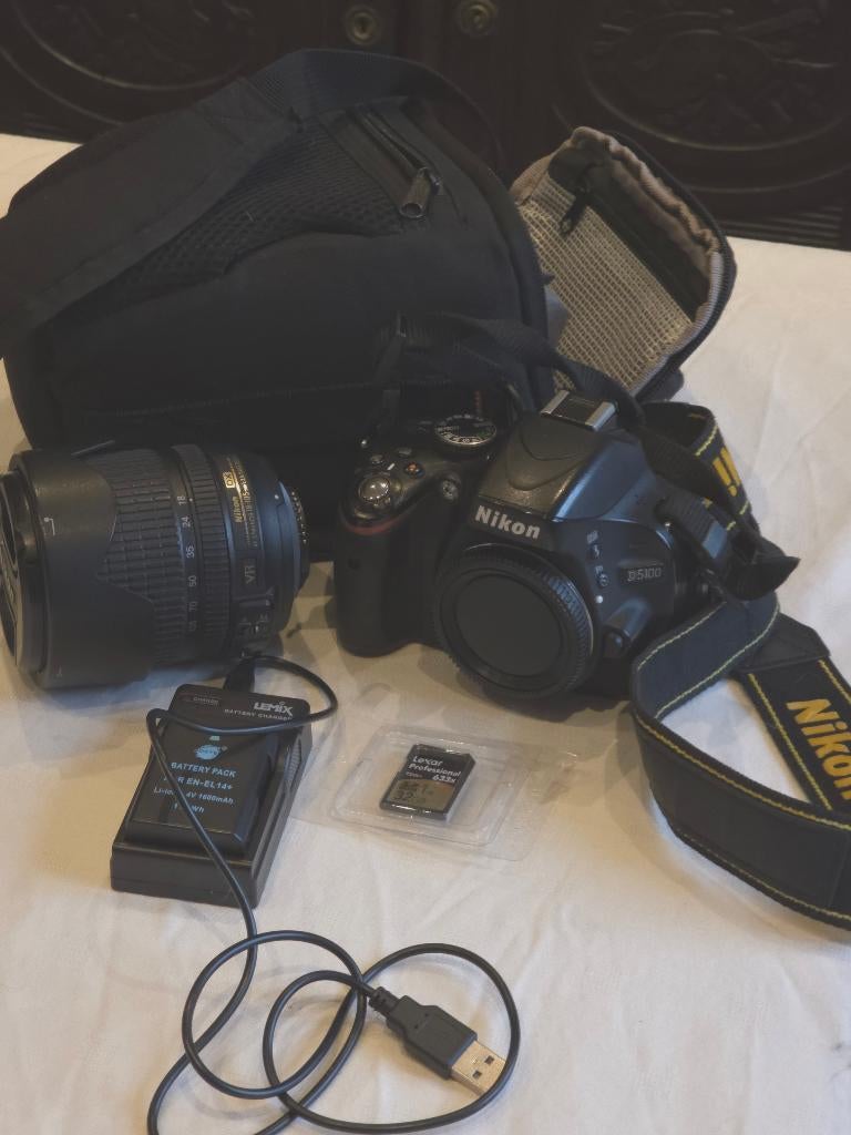 Nikon D5100 + objectif et accessoires, Enlèvement, Utilisé, Reflex miroir, Nikon