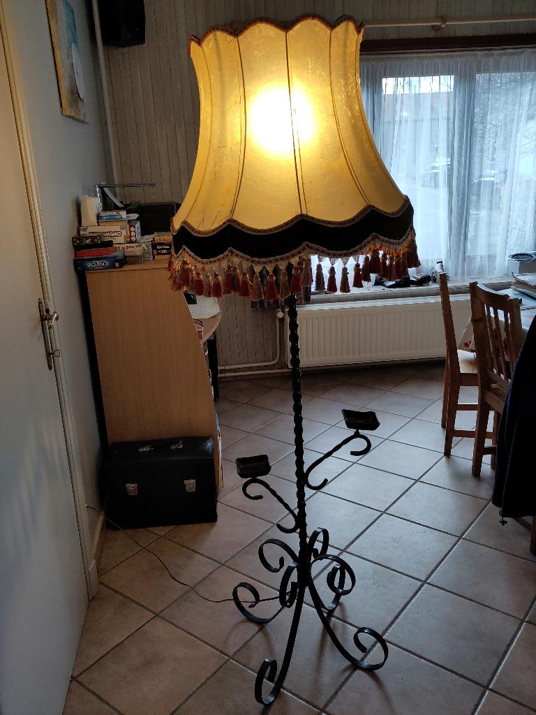 Vintage vloerlamp, Ophalen