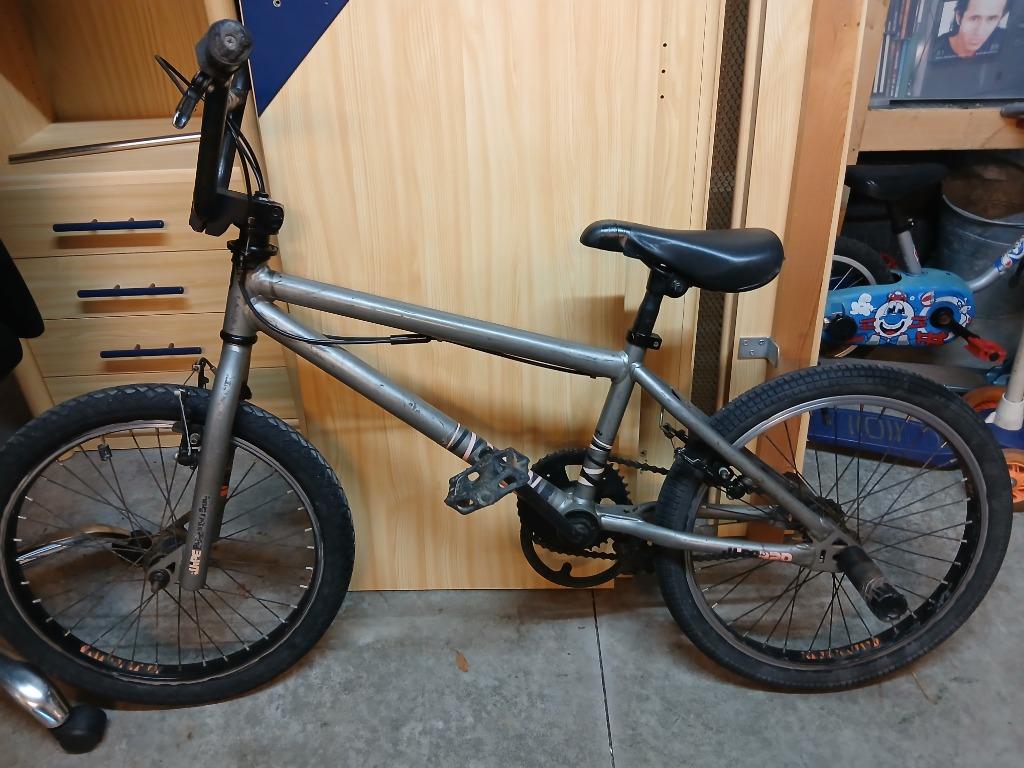 Bmx, Vélos & Vélomoteurs, Enlèvement