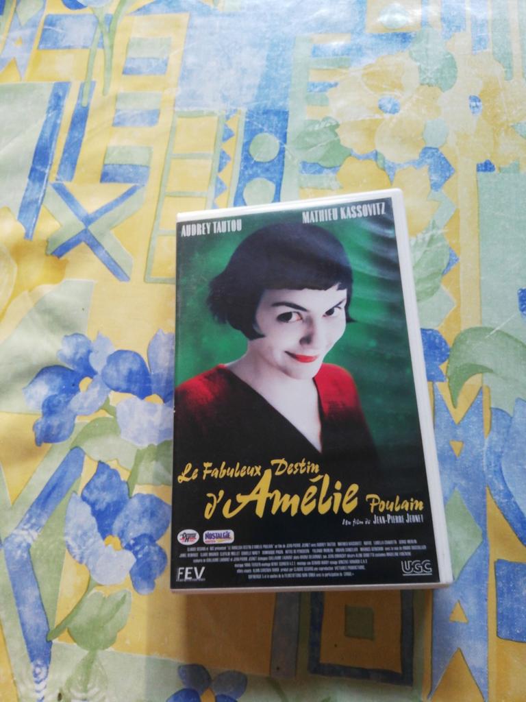 VHS. Le fabuleux destin d'Amelie Poulain., Enlèvement ou Envoi, Comme neuf