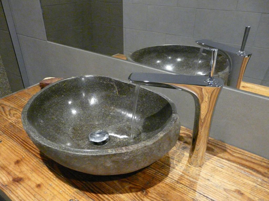 Hoge korting op Lavabo van natuursteen rivierstenen wasbak, Huis en Inrichting, Ophalen, Nieuw