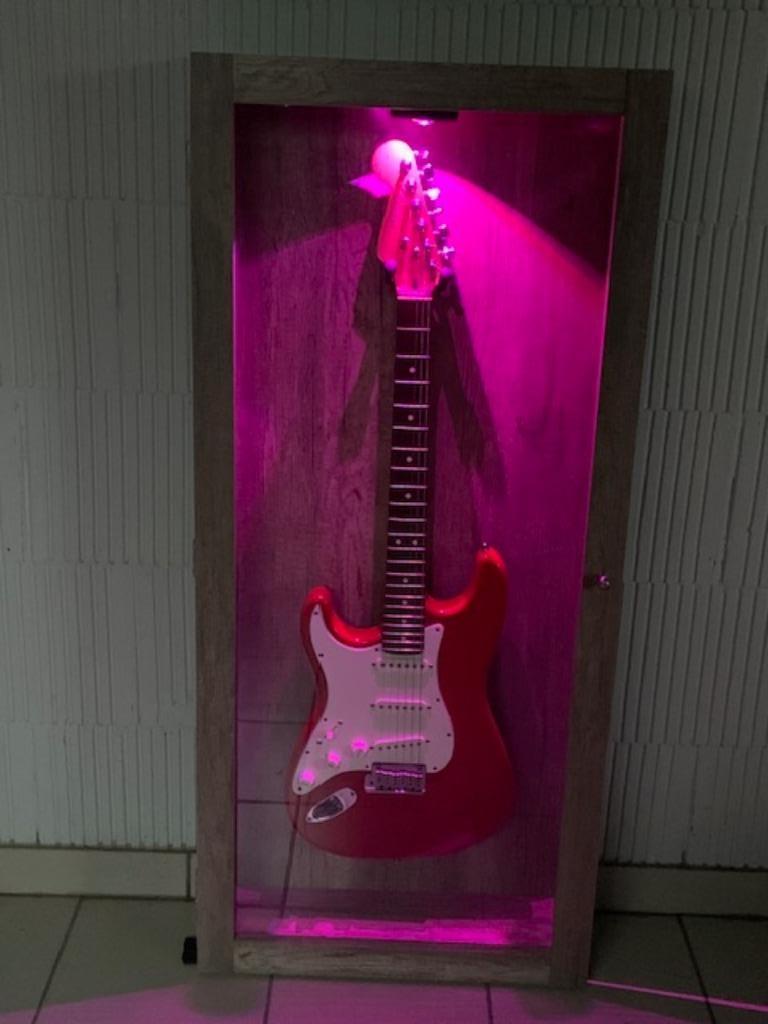 Gitaar vitrinekast Gitaardisplay Wandkast, Ophalen, Nieuw