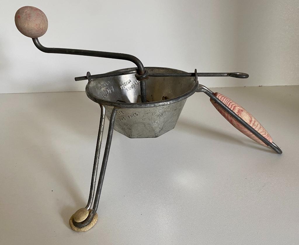 Antique petit presse purée vintage de Moulinette, Enlèvement ou Envoi