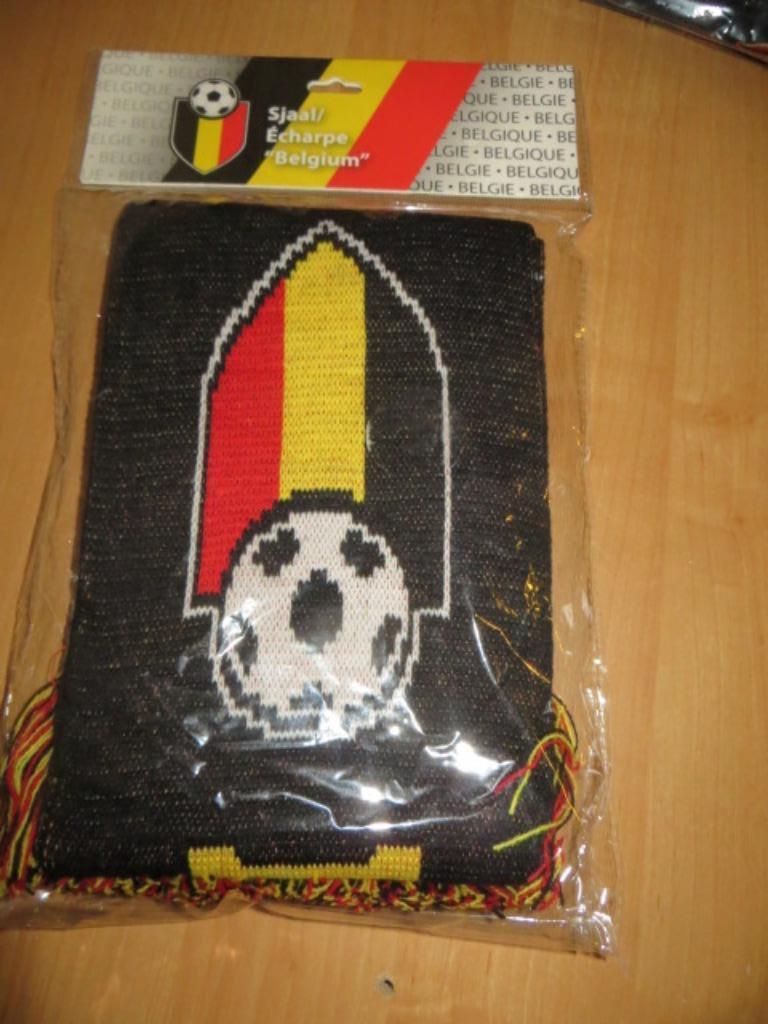 Sjaal België - Rode Duivels - nieuw - voetbal, Verzamelen, Sportartikelen en Voetbal, Ophalen of Verzenden, Nieuw, Vaantje of Sjaal