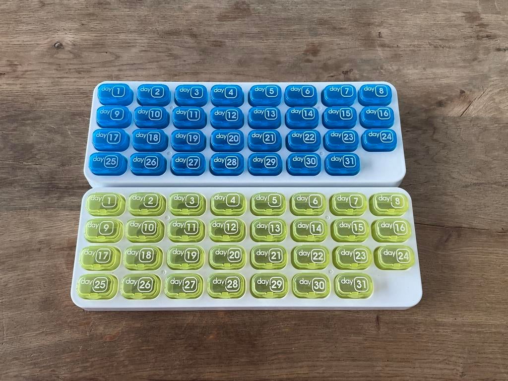 2 pillenorganisers maand nieuw, Ophalen of Verzenden, Nieuw