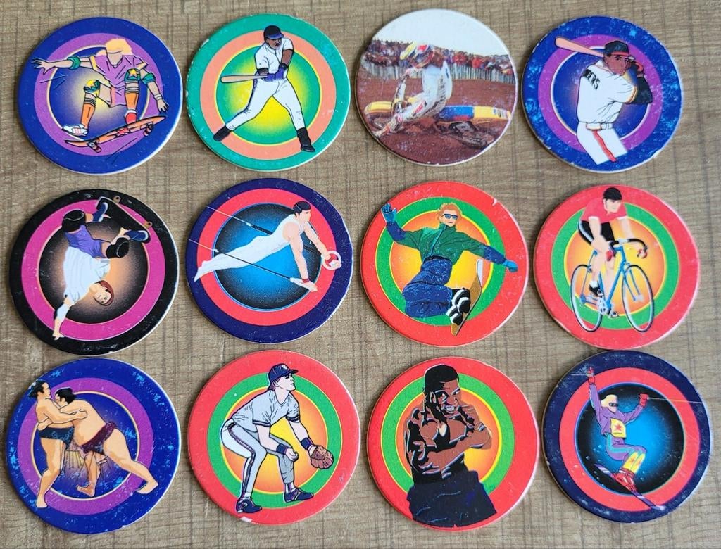 12 oude flippo's/ Hoppies: sport (supermarkt GB), Enlèvement ou Envoi, Utilisé, Autres types