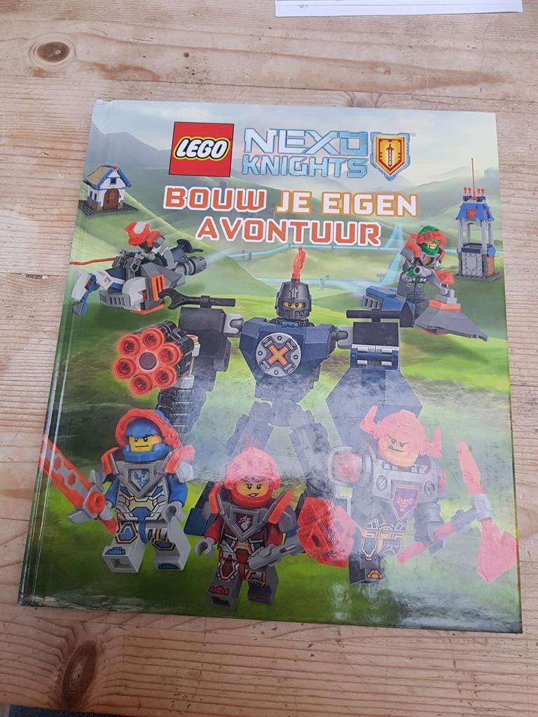 LEGO NEXO KNIGHTS Construisez votre propre aventure HC 2017, Enlèvement ou Envoi, Comme neuf