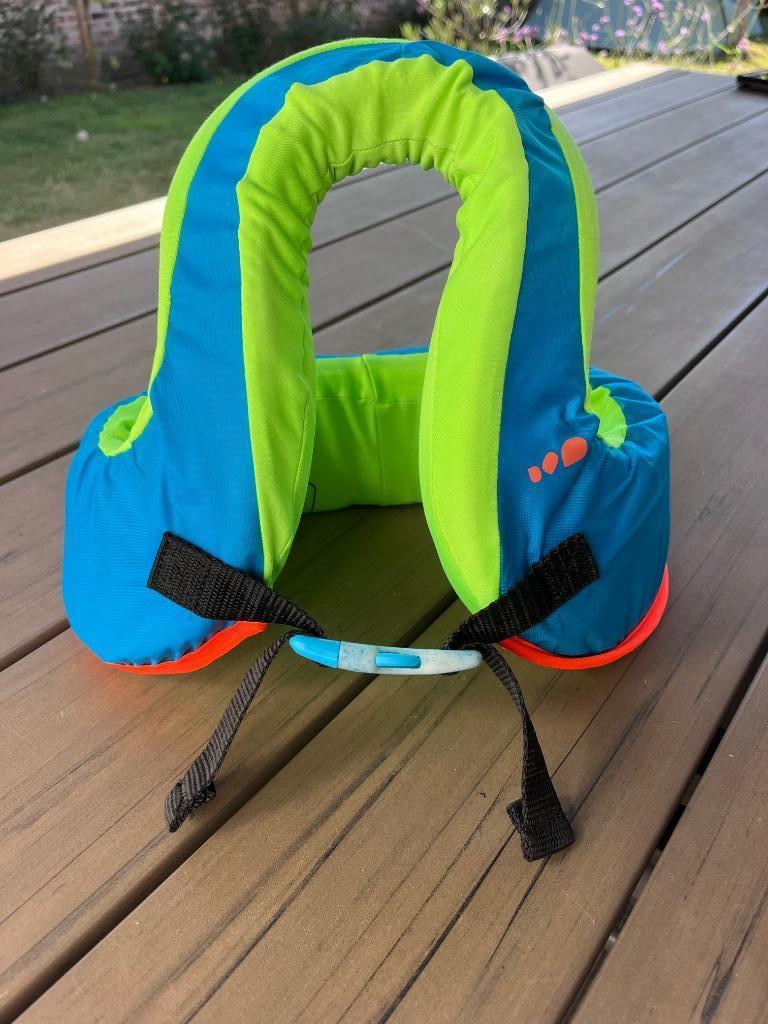 Zwemvestje decathlon, Kinderen en Baby's, Kinderkleding | Kinder-zwemkleding, Ophalen, Jongen of Meisje, Decathlon, Zo goed als nieuw