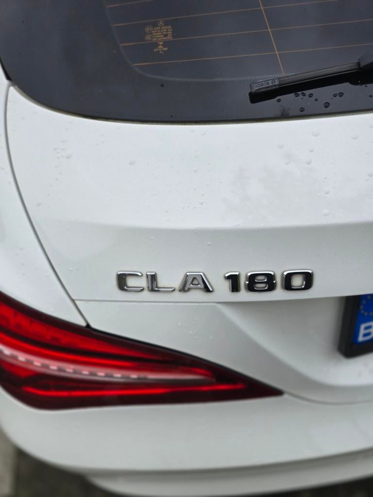 Te koop Mercedes Cla chooting break 180 benzine, Auto's, Mercedes-Benz, Particulier, CLA, Trekhaak, Benzine, Break, Wit, Ophalen