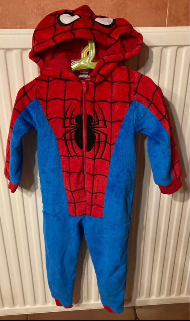 Dikke Spider-Man onesie 104., Kinderen en Baby's, Ophalen of Verzenden, Zo goed als nieuw, 104 of kleiner, Jongen of Meisje