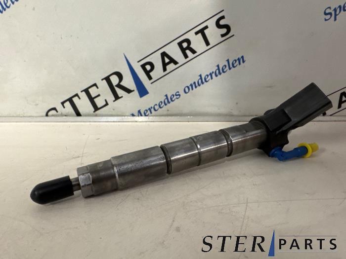 Injecteur (diesel) d'un Mercedes Sprinter, Autos : Pièces & Accessoires, 3 mois de garantie, Utilisé, -, -