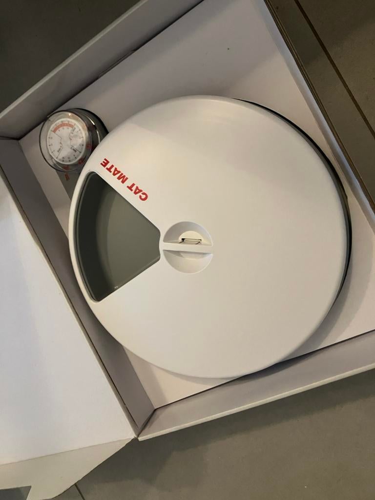 Catmate voerautomaat incl koelelementen, Ophalen of Verzenden, Automatisch, Zo goed als nieuw