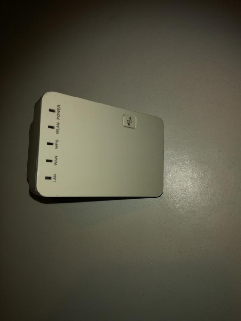Versterker wifi booster wifi netwerk, Computers en Software, Ophalen of Verzenden, Zo goed als nieuw
