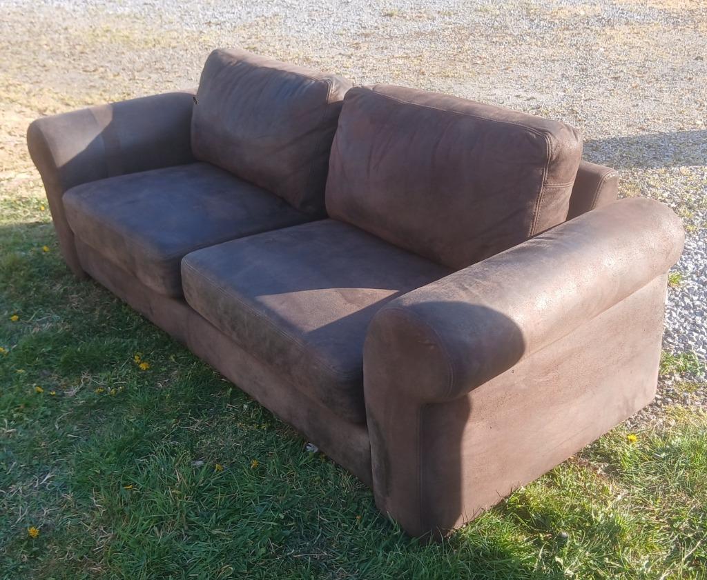 Prachtige  Nubuck   2-zit  te koop in  nieuwe  staat, Ophalen of Verzenden