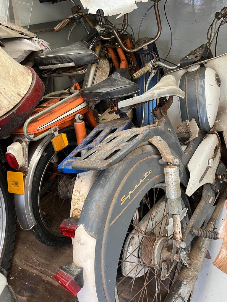 Sparta motor vast zonder papieren, Enlèvement, Comme neuf, Sparta