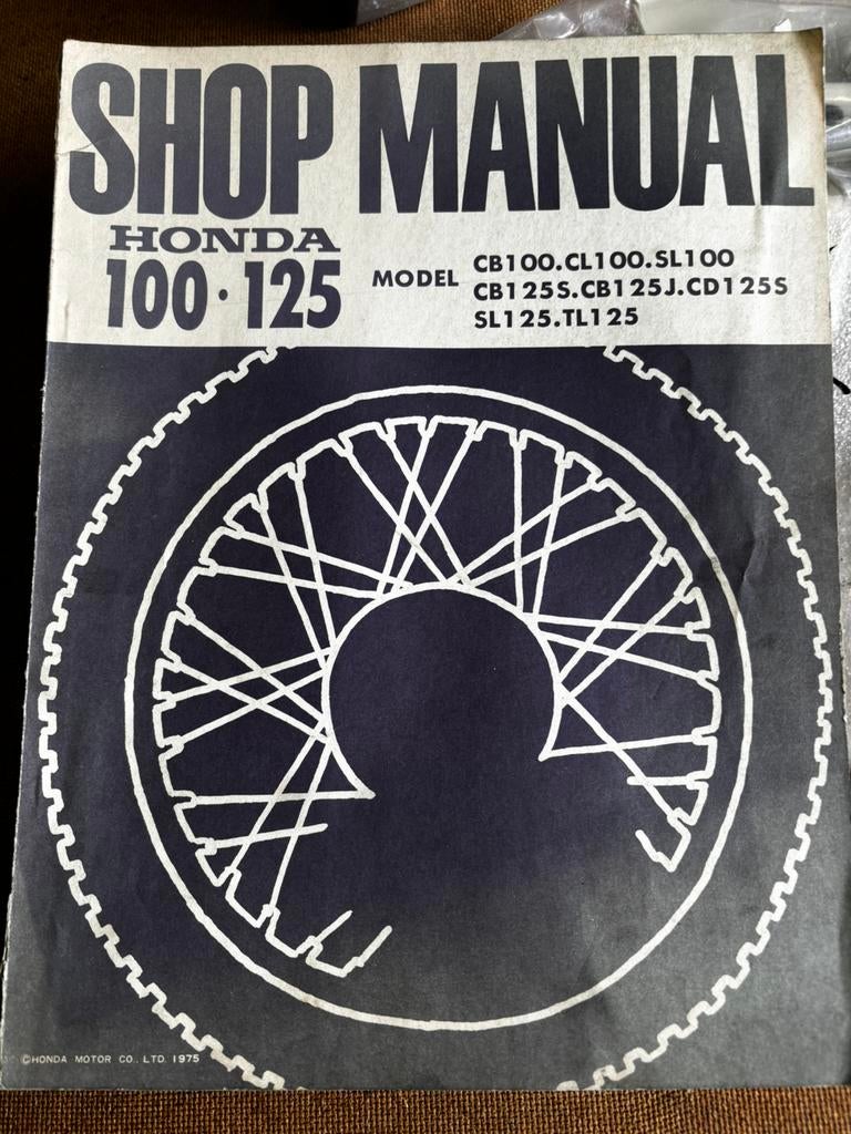 Blauwe wôrkshopmanual 1975 Honda SL en TL125, Motoren, Ophalen of Verzenden, Honda