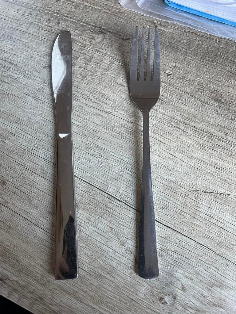 Vork en mes, Ophalen, Zo goed als nieuw