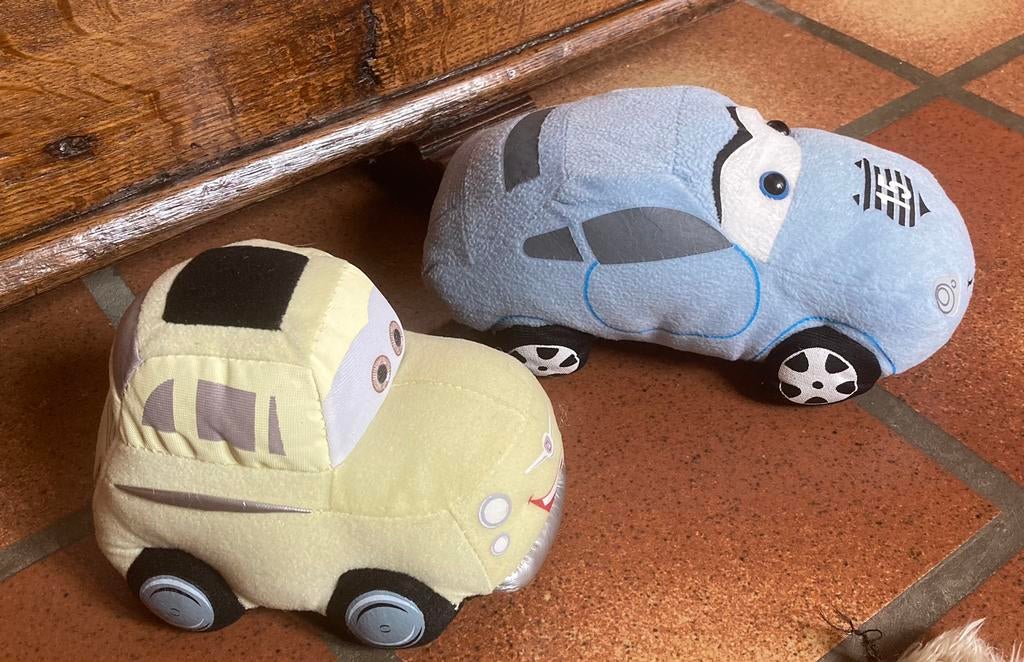 2x Cars auto knuffels., Kinderen en Baby's, Ophalen of Verzenden, Zo goed als nieuw
