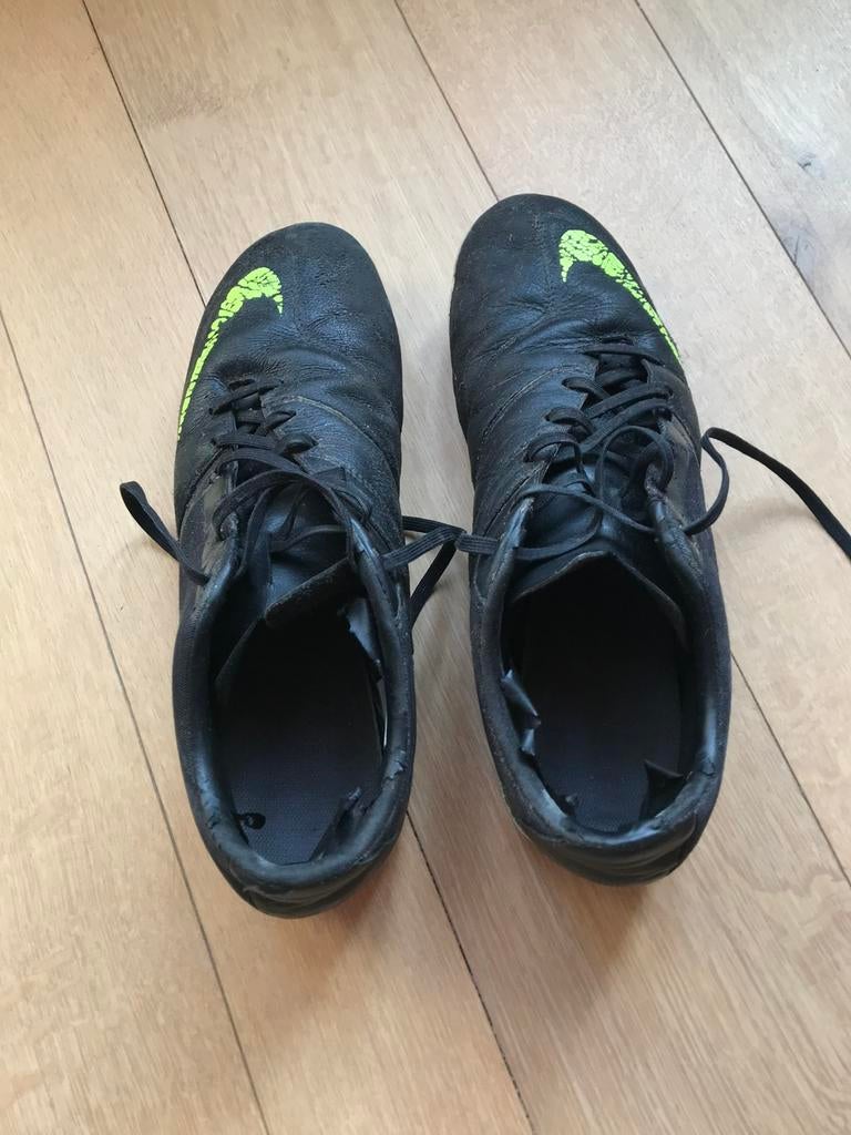 Chaussures de football Nike 45.5 AG en gazon artificiel, Enlèvement ou Envoi, Utilisé, Chaussures
