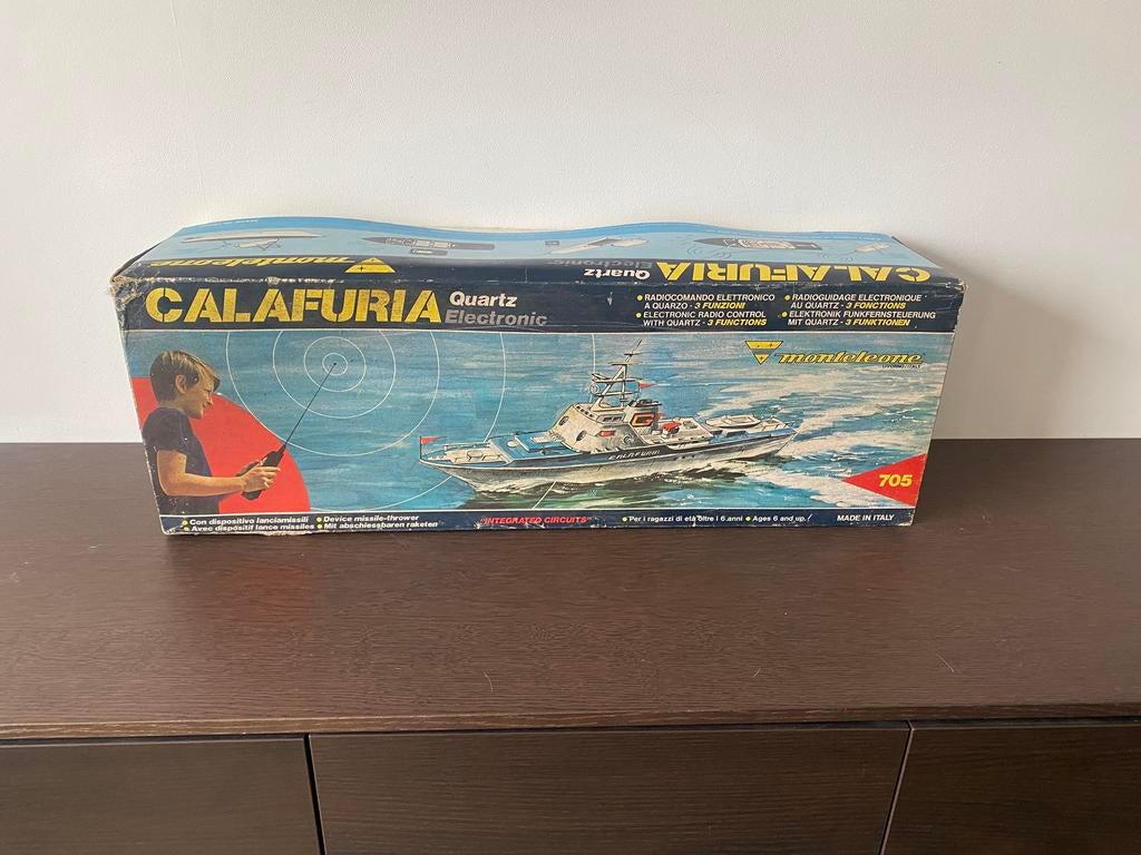 Vintage boot met afstandsbediening van monteleone, Ophalen