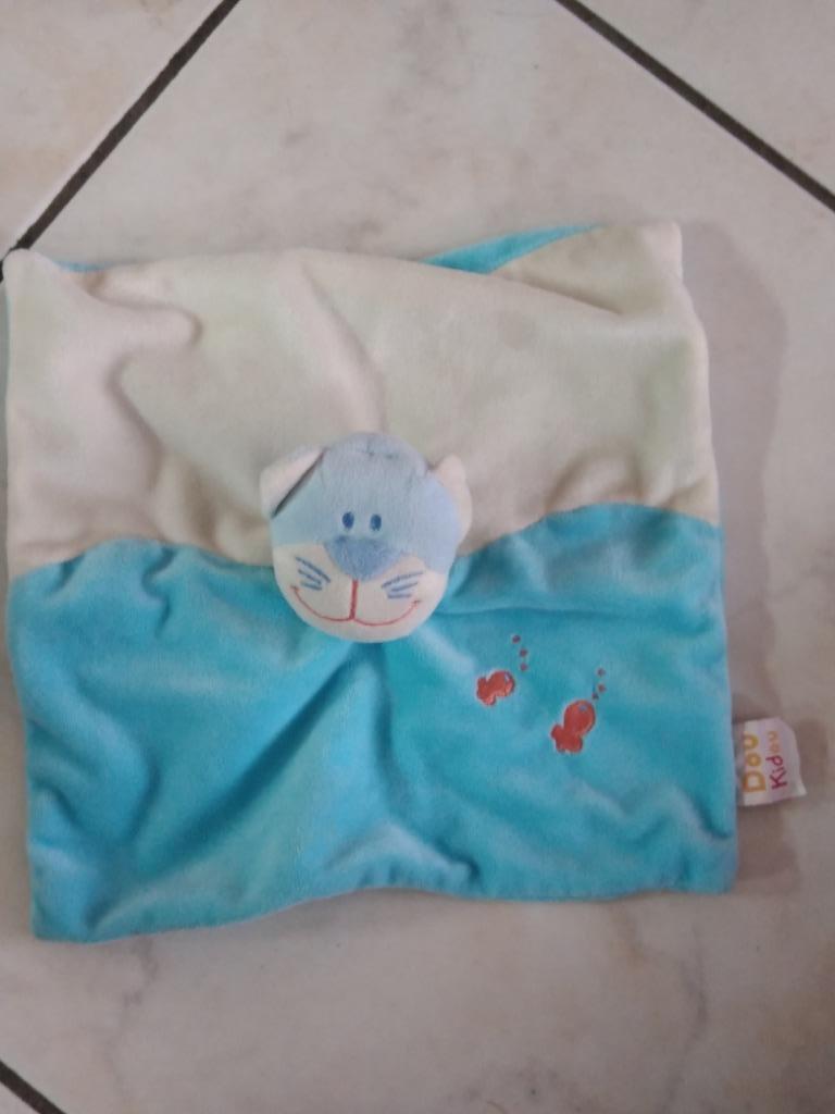 knuffeldoekje dou kidou dier kat (doos 122), Ophalen of Verzenden, Nieuw