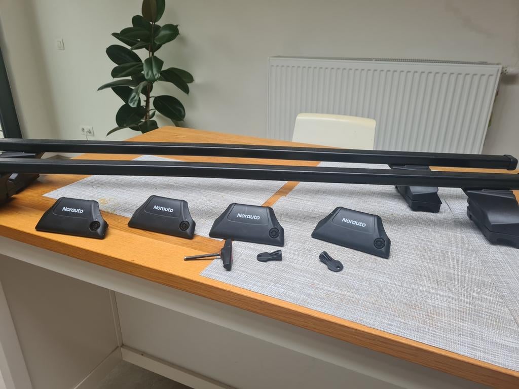 Universele dakdrager Norauto 118 cm., Auto diversen, Dakdragers, Ophalen, Zo goed als nieuw