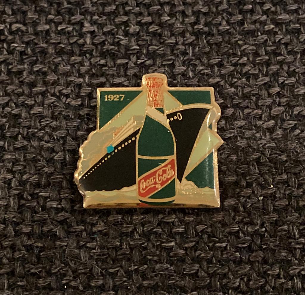 PIN - COCA COLA - 1927, Envoi, Utilisé, Marque, Insigne ou Pin's