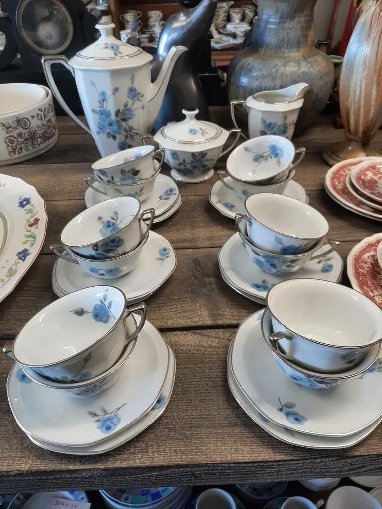Service à café en porcelaine * 12 personnes * Cerabel