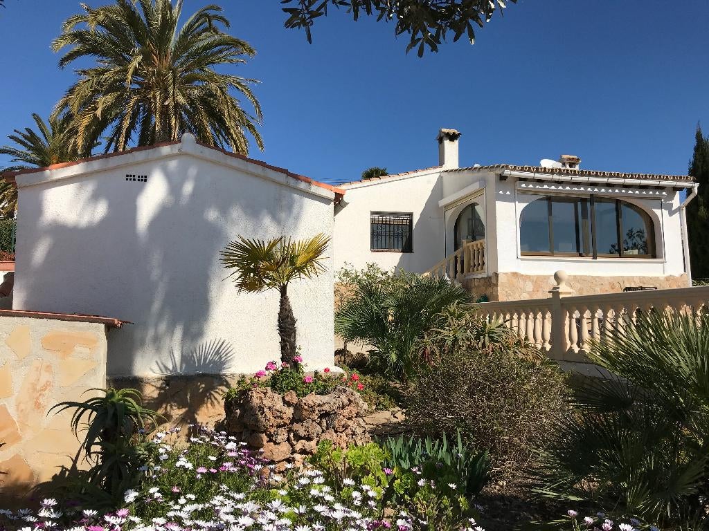 Moraira - Rustig gelegen villa met zeezicht en privé zwembad, Vakantie, Vakantiehuizen | Spanje, Dorp, Costa Blanca, Aan zee, Wasmachine