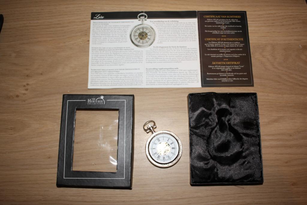 zakhorloge ev. mét ketting The heritage Loire, Bijoux, Sacs & Beauté, Montres | Hommes, Comme neuf, Montre de poche, Enlèvement ou Envoi
