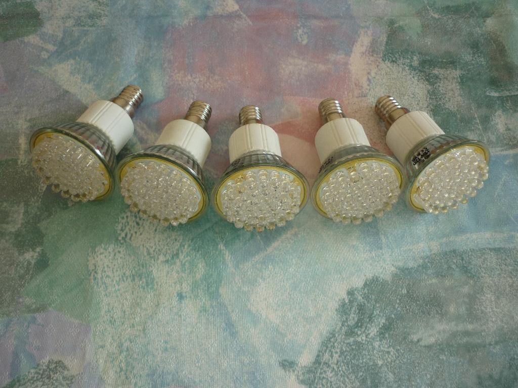 Lot de 40 ampoules, Maison & Meubles, Enlèvement, Neuf, Ampoule halogène