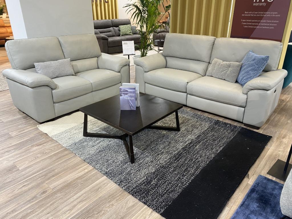 Grote stockverkoop ruim 250 nieuwe salons, 100% leder & stof, Ophalen