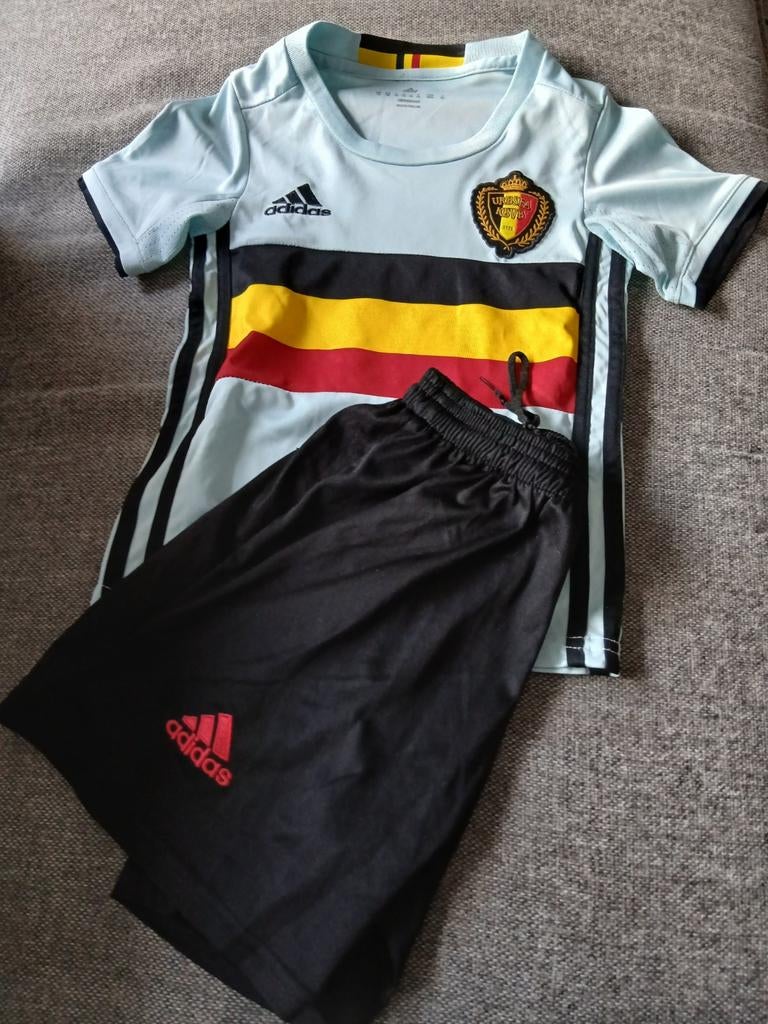 Voetbaltenu 116, Ophalen of Verzenden