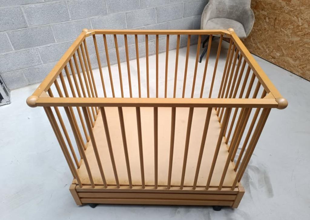 Parc bébé en bois clair, Enlèvement, Utilisé