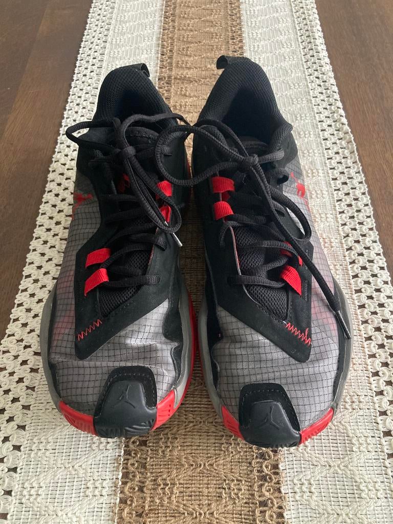 Jordan baskets maat 39, Ophalen of Verzenden, Gebruikt