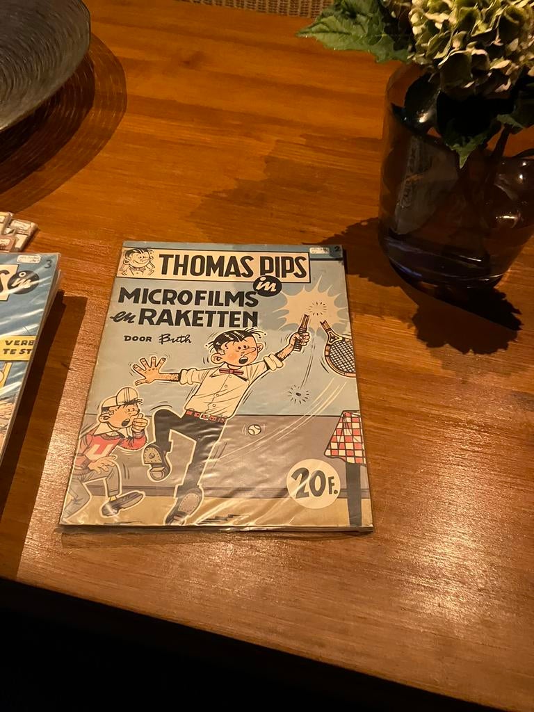 Thomas Pips 2 microfilms en raketten eerste druk, Boeken, Stripverhalen, Ophalen of Verzenden, Zo goed als nieuw
