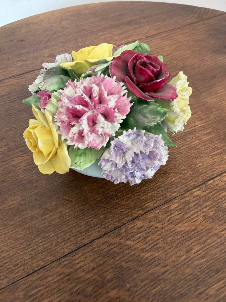Composition florale en Bone China Adderley, Antiquités & Art, Enlèvement